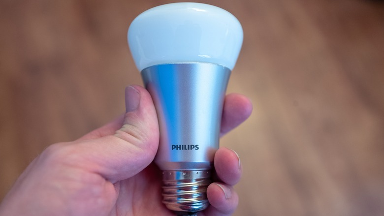 How to Install Smart Light Bulbs in Minutes